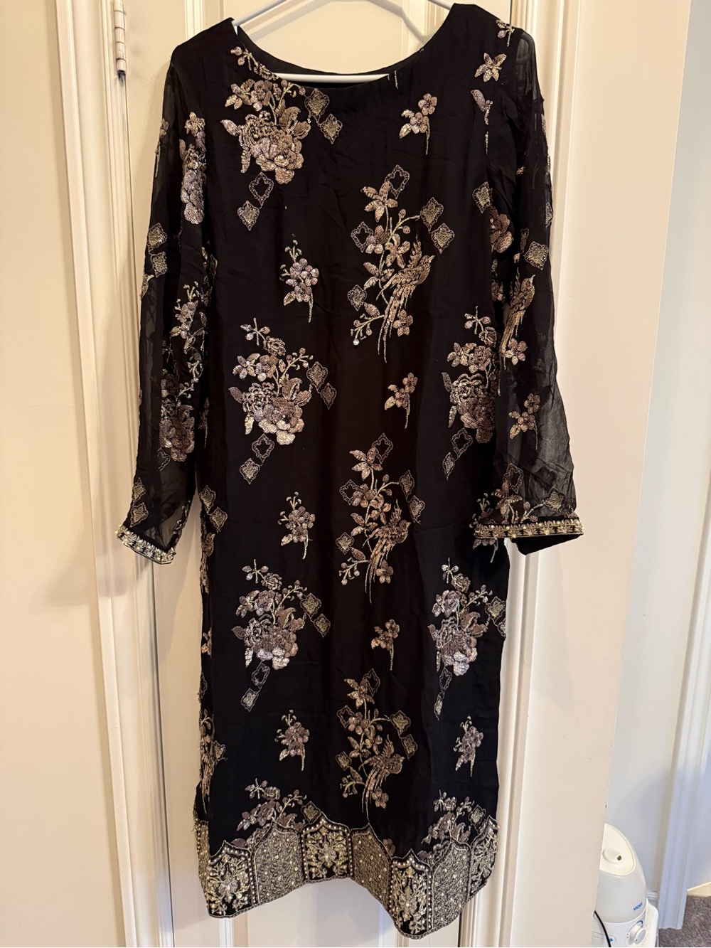 Elan Black Long-Sleeve Embroidered Floral Dress